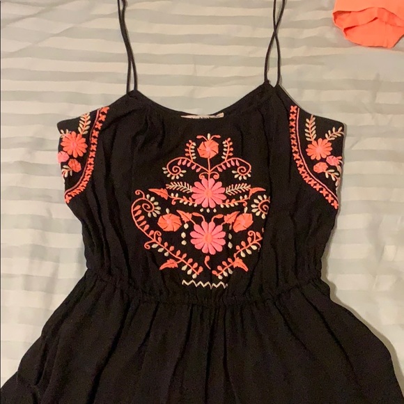 Embroided romper - Picture 5 of 7